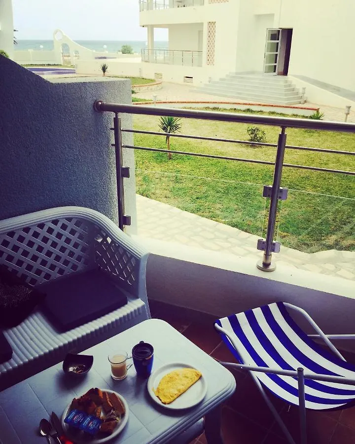 Apartment Studio Appartment Beach Front Harqalah